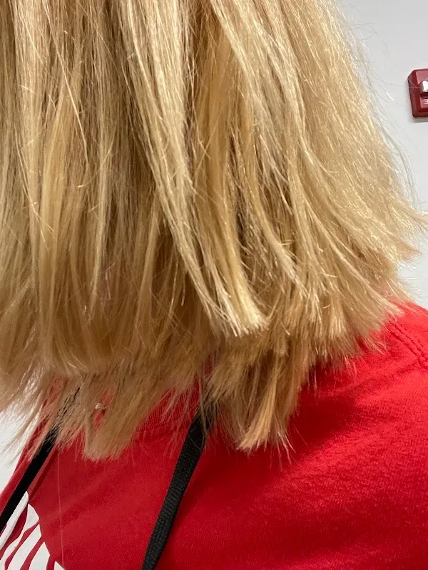 SUPERCUTS — Hair salon in Newington